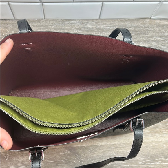 *8537 Coach black tote bag - Picture 3 of 12